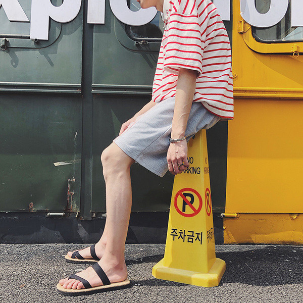 Papuci topici pentru bărbați peste vârf cu talpă plată