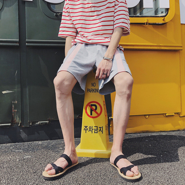 Papuci topici pentru bărbați peste vârf cu talpă plată