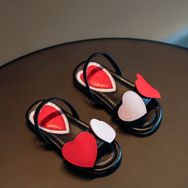 Modern gyerekszandál eko bőrből, 3D elemekkel