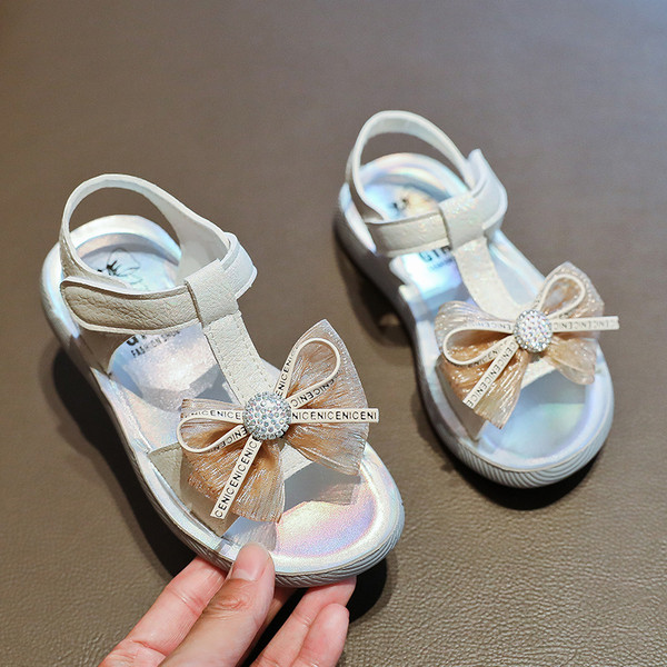 Sandale pentru copii actuale cu panglica si autocolante