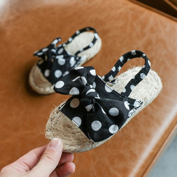 Modern gyerekszandál gumival és szalaggal