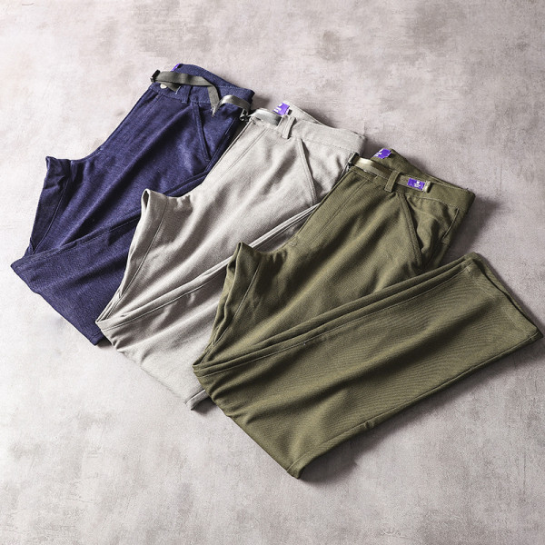 Pantaloni puternici pentru barbati cu buzunare si element metalic in talie