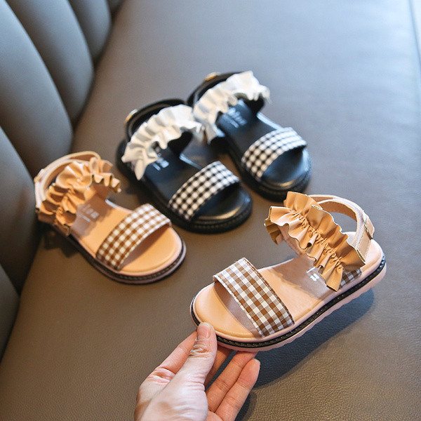 Sandale moderne pentru copii cu cataramă și autocolante pentru fete