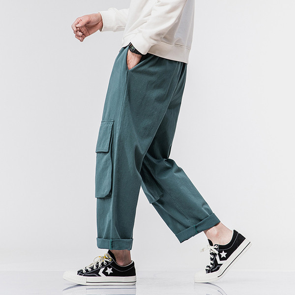 Vīriešu platas bikses ar lielām kabatām