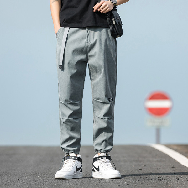 Modernas vīriešu bikses līdz 5XL