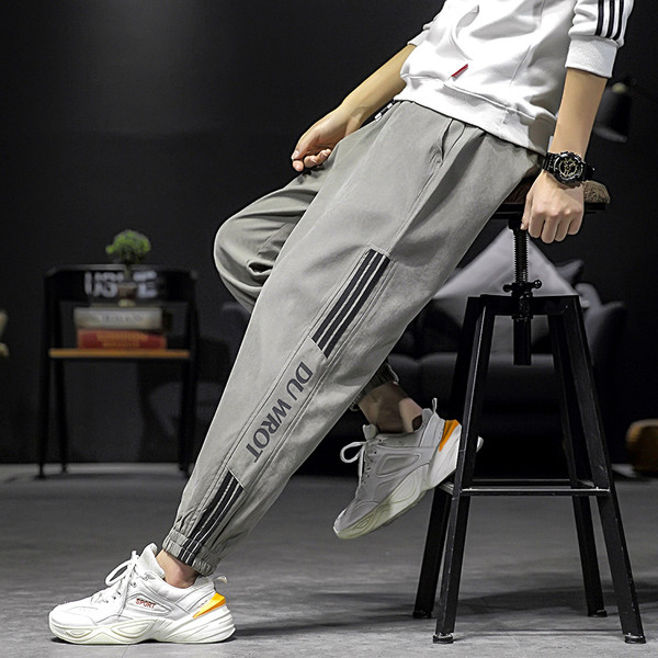 Sporta-gadījuma vīriešu bikses ar apmali un izmērs līdz 5XL