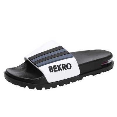 Ανδρικές παντόφλες casual με χρωματιστό άκρο