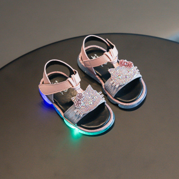 Bērnu gaismas sandales ar akmeņiem un uzlīmēm