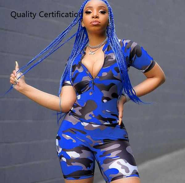 Γυναικείες αθλητικές φόρμες καμουφλάζ