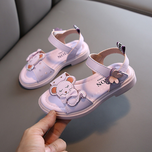 Model nou de sandale pentru copii cu element 3D si autocolante pentru fete