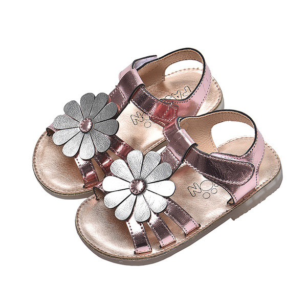 Moodsad lille ja kleebistega laste sandaalid tüdrukutele