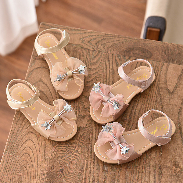 Mūsdienīgas bērnu sandales ar lenti-meitenēm