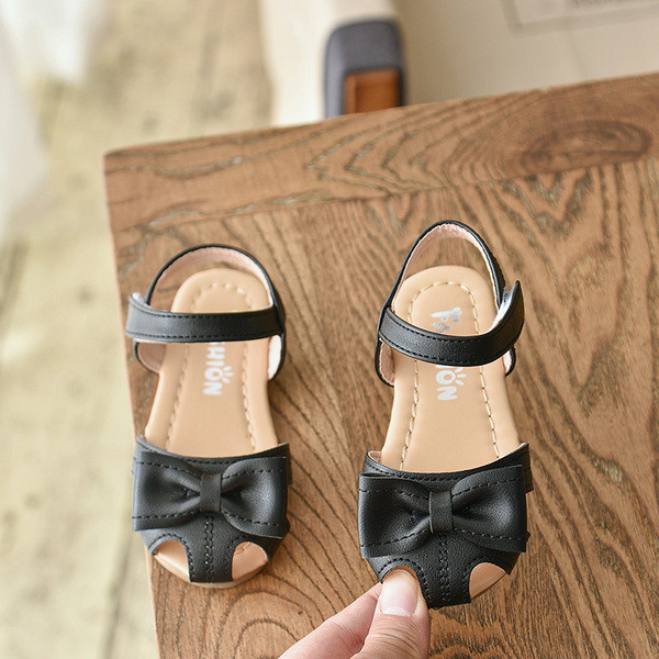 Bērnu sandales no eko ādas ar lentīti-meitenēm