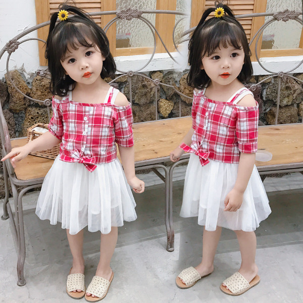 Rochie copii in carouri pentru fete croiate model cu umerii goi si panglica