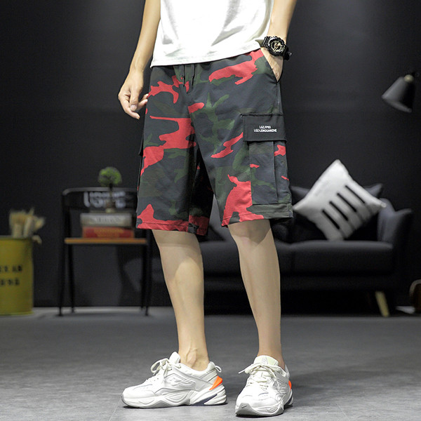 Küljetaskutega kamuflaažipüksid