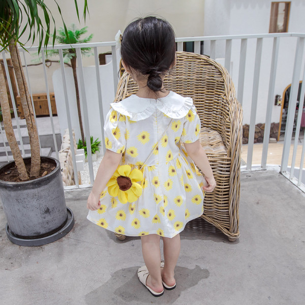 Bērnu kleita meitenēm ar klasisku apkakli un ziedu motīviem