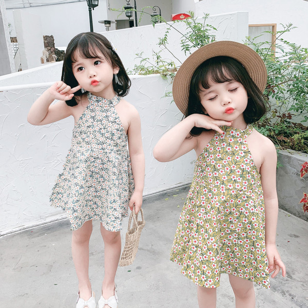 Suvine ovaalse kaelusega lillemustriga lastekleit tüdrukutele