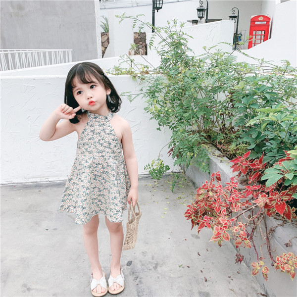 Suvine ovaalse kaelusega lillemustriga lastekleit tüdrukutele