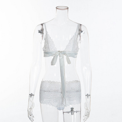 Γυναικεία εσώρουχα με δαντέλα και με σατέν κορδέλα