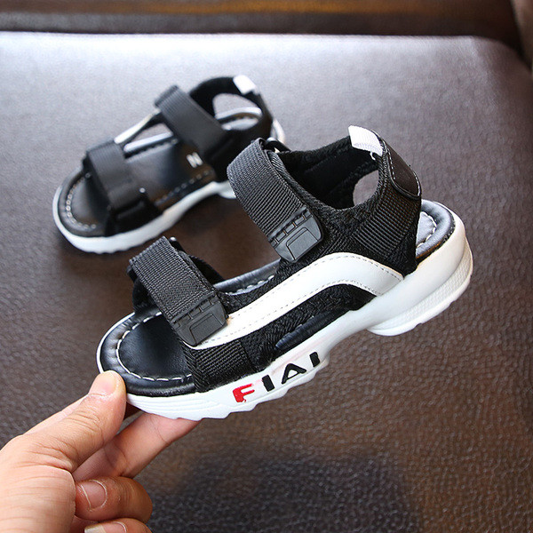 Mūsdienīgas bērnu sandales ar uzrakstu un uzlīmēm