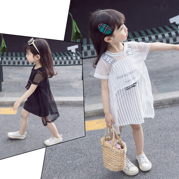 Moderna bērnu kleita meitenēm divās daļās ar uzrakstiem