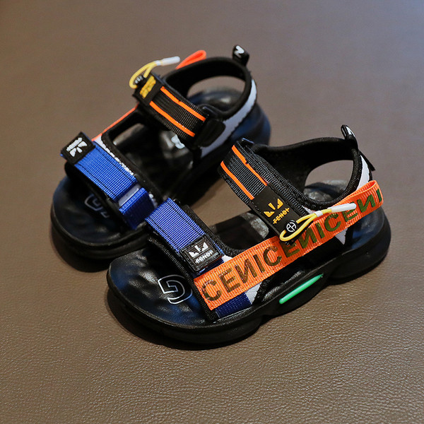 Uus mudel poiste kirjadega laste sandaalid