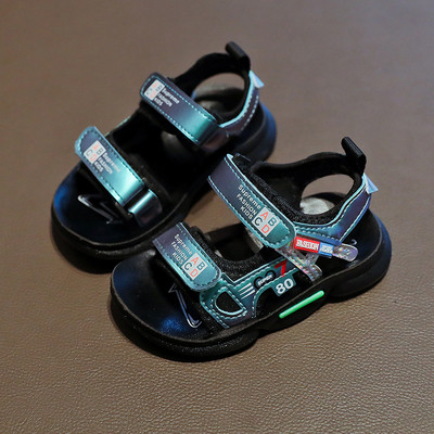 Μοντέρνα παιδικά σανδάλια για αγόρια