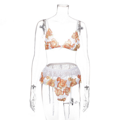 Pitsiline kolmeosaline lilltikandiga pesu