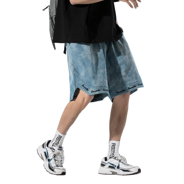 Meeste lühikeste pükste uus mudel kirjaga