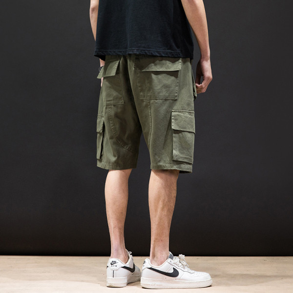 Ανδρικά σορτς και τσέπες 