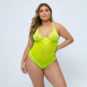 Naiste keha võrgu ja pitsiga