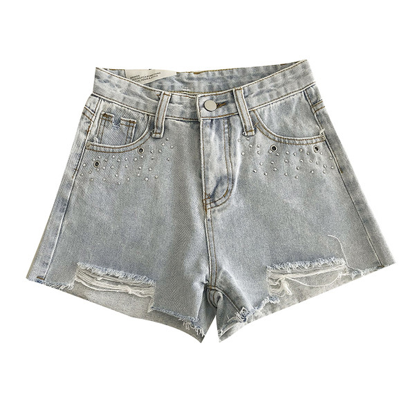 Mūsdienīgi īsi džinsi ar cilpām un saplēstiem motīviem