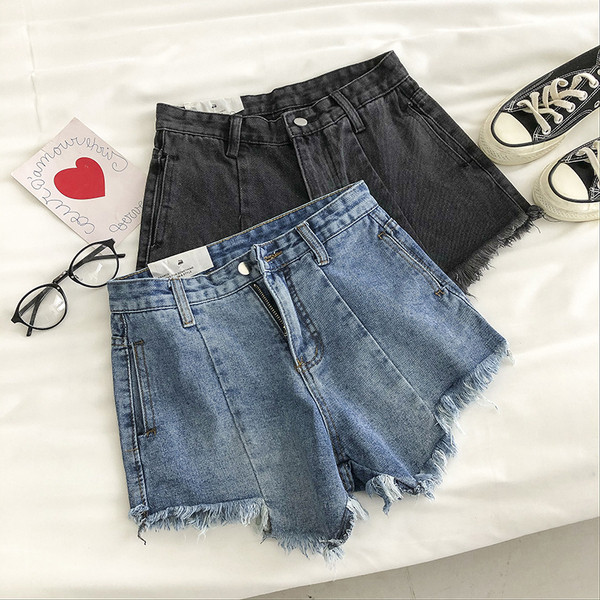 Sieviešu īsie džinsi ar augstu vidukli un pogu