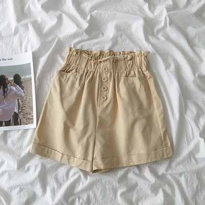 Jauns sieviešu šortu modelis ar elastīgu jostasvietu