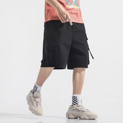 Ανδρικά αθλητικά σορτς με πολλές μεγάλες τσέπες