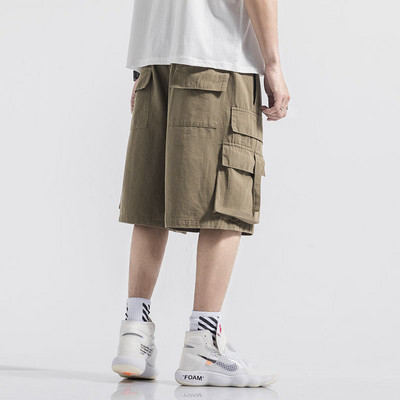 Ανδρικά αθλητικά σορτς με πολλές μεγάλες τσέπες