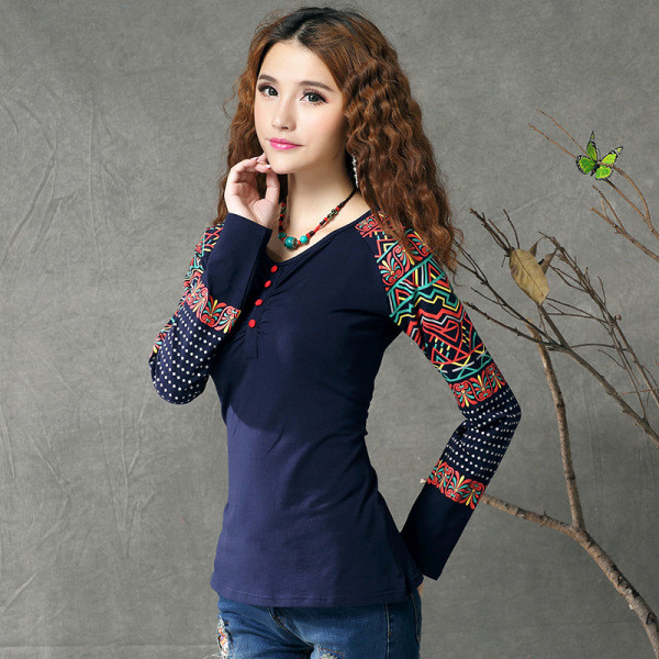 Γυναικείο ρετρό πουκάμισο με μακριά μανίκια και έθνικο μοτίβο δύο μοντέλα: μπλε και μαύρο χρώμα