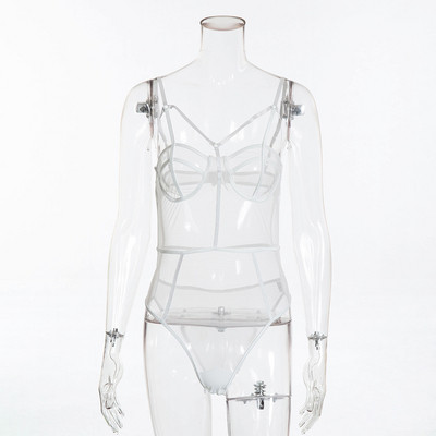 Läbipaistev naiste keha