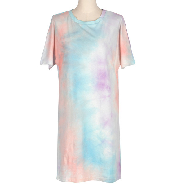 Ikdienas sieviešu īsās kleitas vienkāršs modelis ar īsām piedurknēm