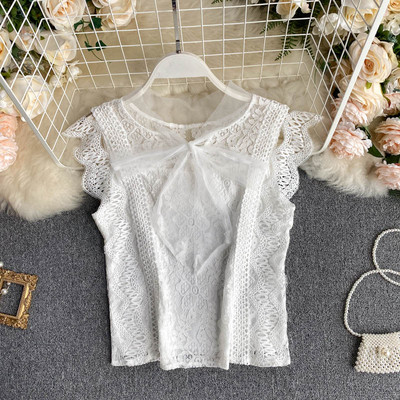 Γυναικείο αμάνικο από  δαντέλα με τούλι και κορδέλα