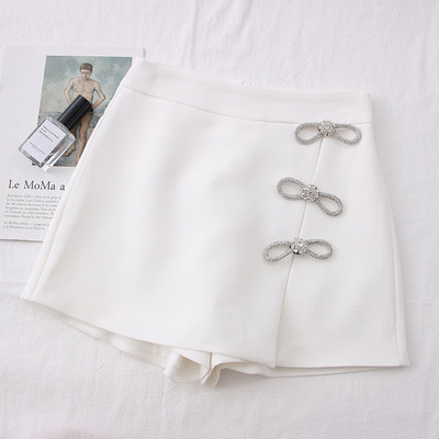 Moodsad naiste lühikesed püksid – kõrge vöökohaga