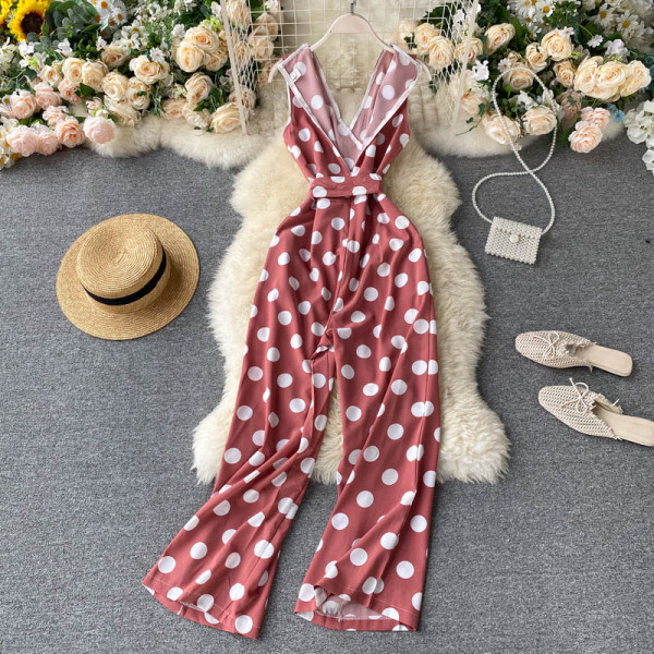 Sieviešu garais kombinezons ar saitēm un V veida kakla izgriezumu