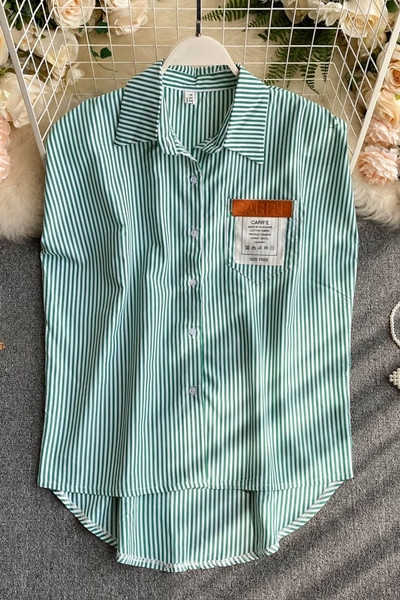 Casual γυναικείο ριγέ πουκάμισο με κλασικό κολάρο - ασύμμετρο μοντέλο