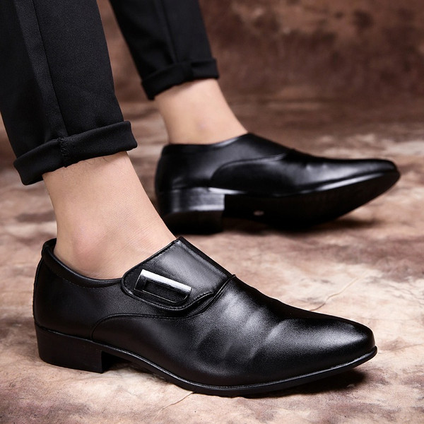 Eko-nahast meeste kingade teritatud mudel liimidega