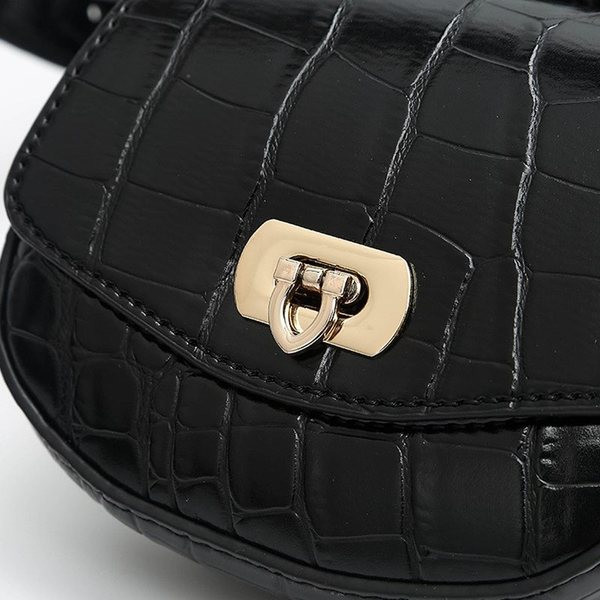 Moodne naiste vöörihm ökonahast väikese kotiga