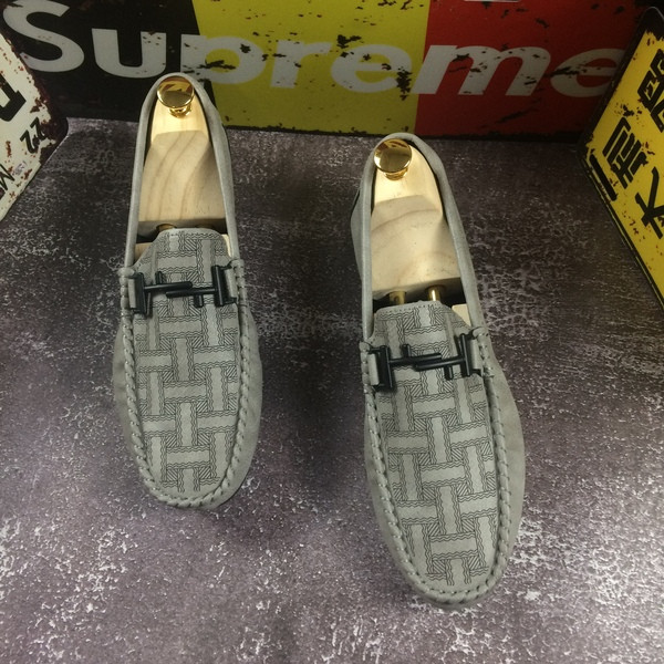 Vīriešu ādas apavi ar plakanu zoli