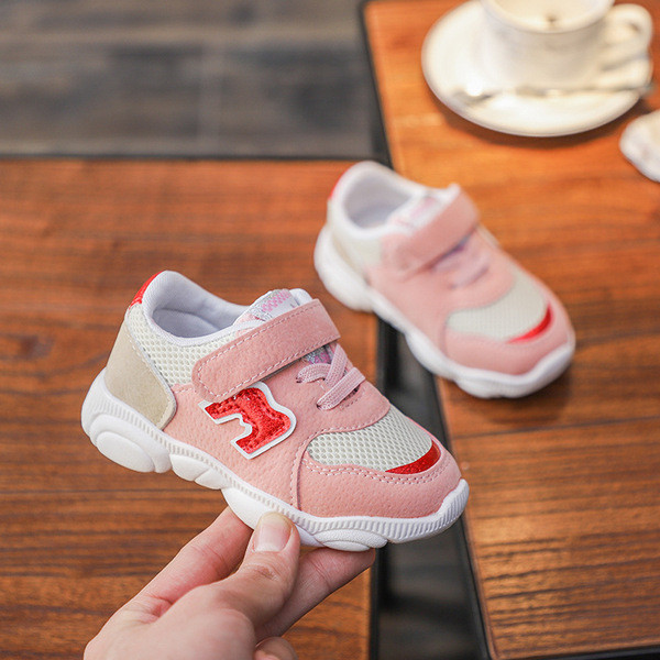 Tenisi copii potriviti pentru fete cu talpa plata