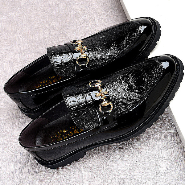 Formāli vīriešu mokasīni ar metāla elementu - divi modeļi