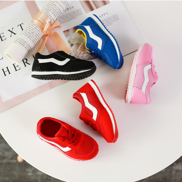 Tüdrukutele sobivad ökoseemisnahast laste tossud