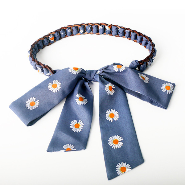 Naiste karikakrate ja paelaga vöö